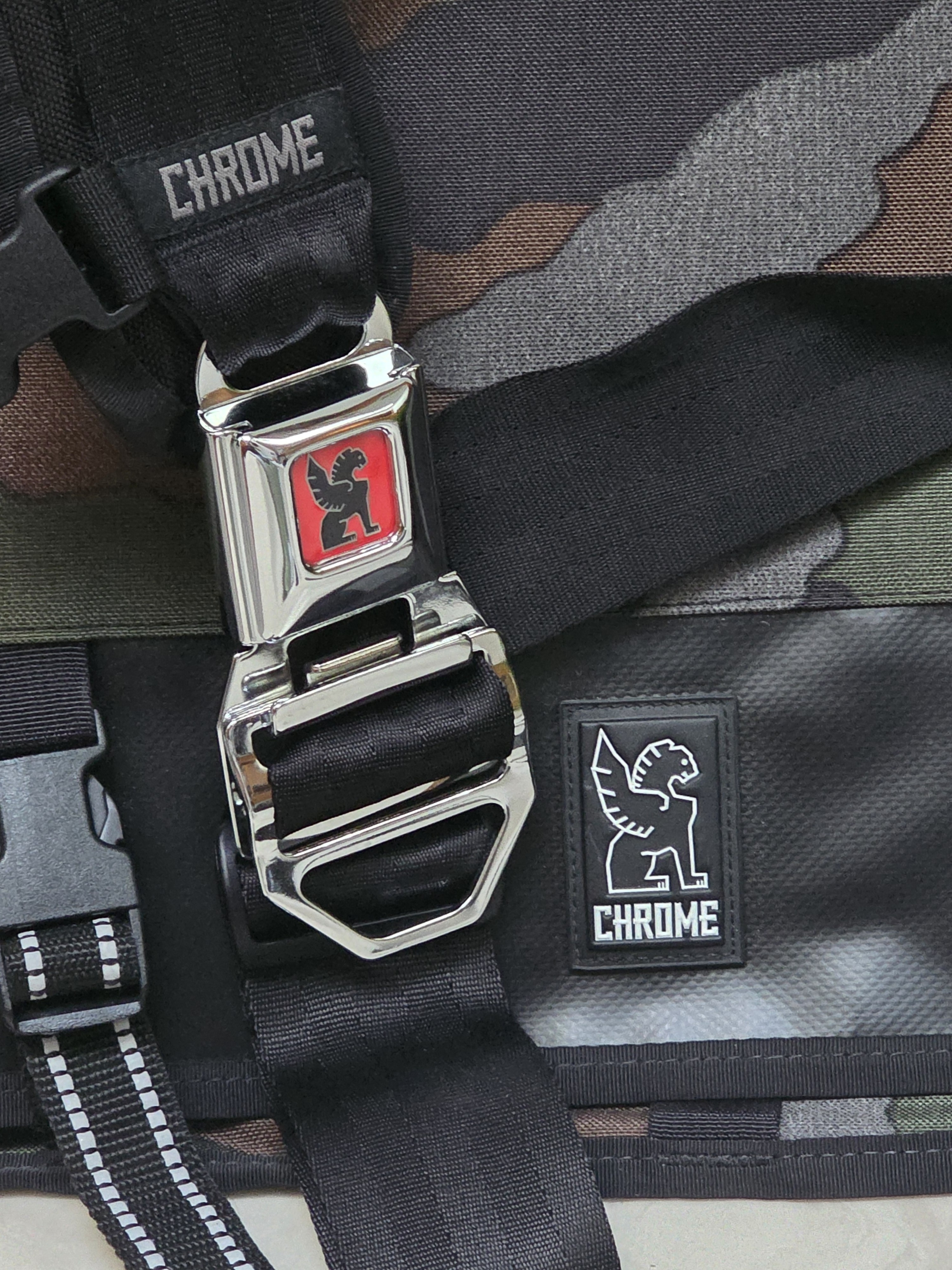 Chrome Camo 24l Messenger Laptop Bag In Camo, Nwot, Limited Edition Series! — image 2 of 8